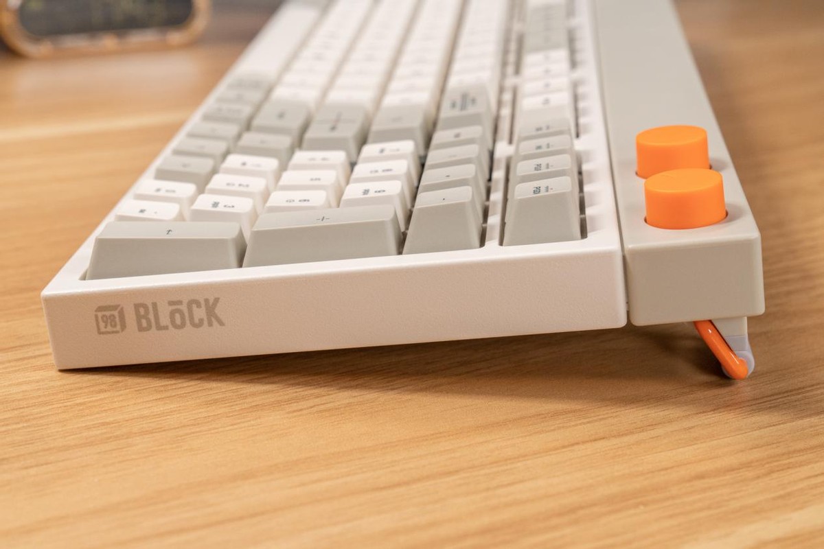 洛斐透明磨砂键盘测评,lofree洛斐机械键盘套装