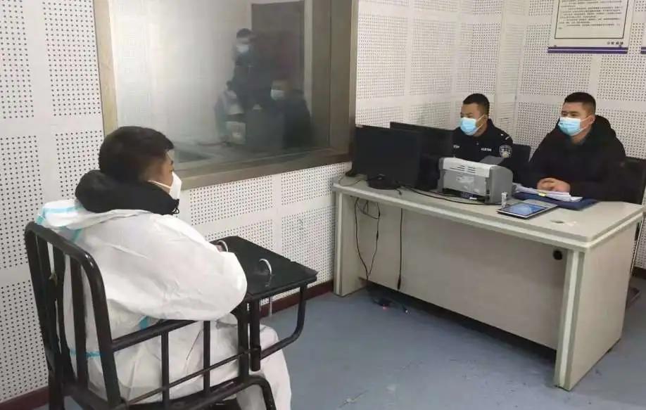 出了事故保险公司说骗保,出了事故才发现保险没买