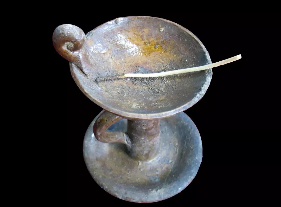 油桐：人间“五月雪”，抗日英雄今记否？