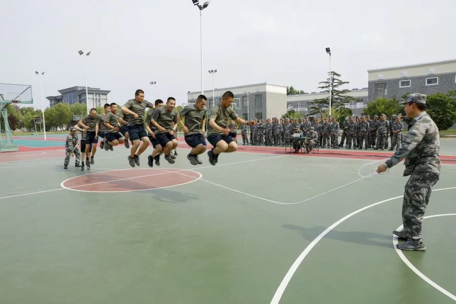 第71集团军某防空旅：搭好“文化台子”，让官兵走进去、乐起来！