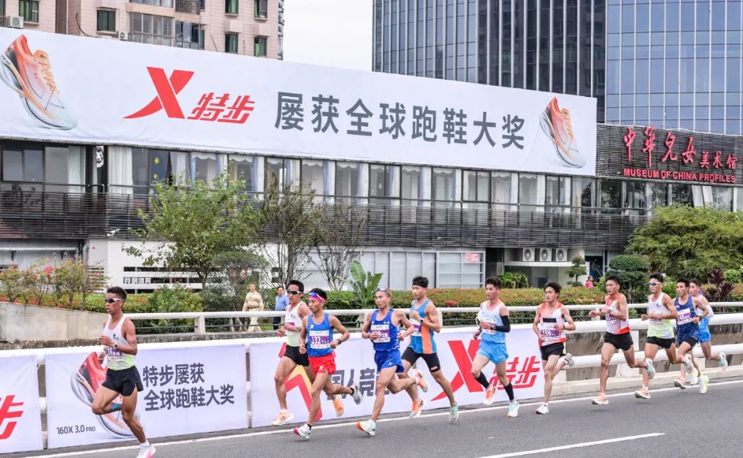 特步怎么做出世界级跑鞋,特步和361跑鞋哪个做得好