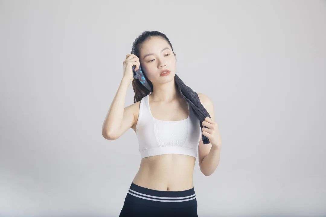 腋下狐臭有异味怎么解决,热天腋窝有点狐臭怎么办