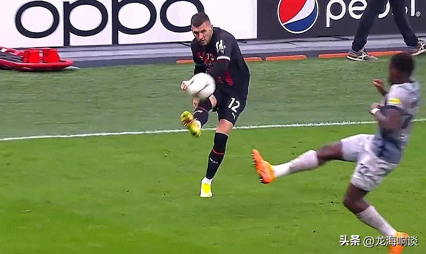 天王盖地虎，还看大吉鲁。吉鲁老树开花，独造五球扛着AC米兰出线