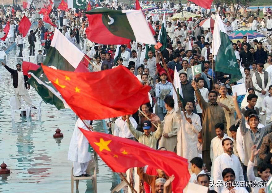 巴铁和中国的巴基斯坦,中国和巴基斯坦怎么成为巴铁的