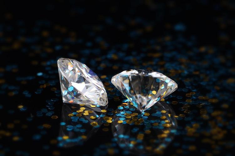 购买钻戒需要了解哪些知识,第一次买钻戒必懂的常识