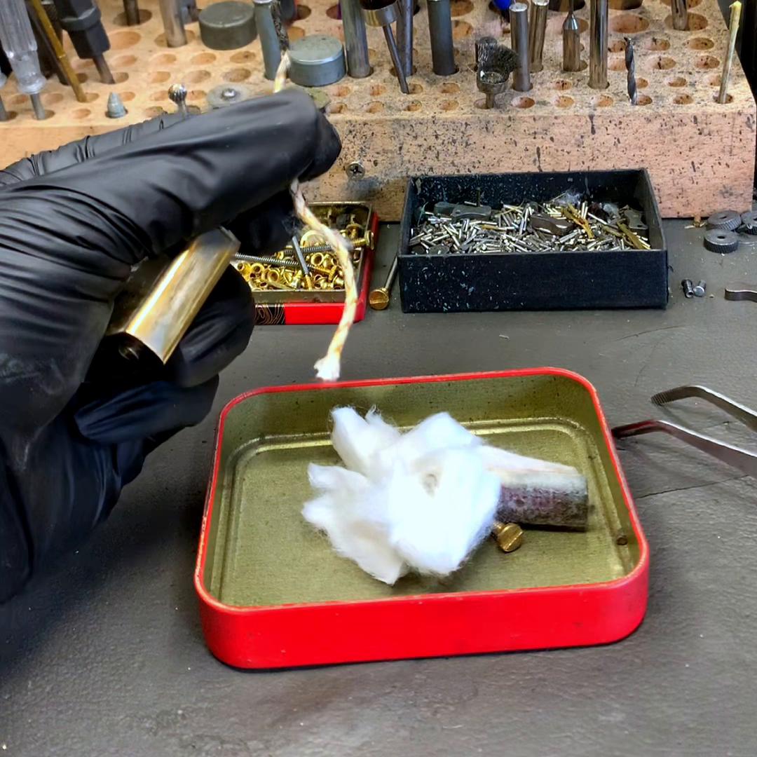 清洗zippo锈迹,zippo铰链维修