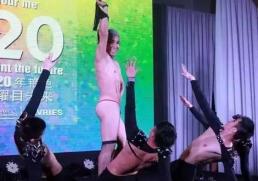 京城四美*冰白**：献媚成龙获杨受成独宠，下嫁男模却遭郑元畅*爱夺**