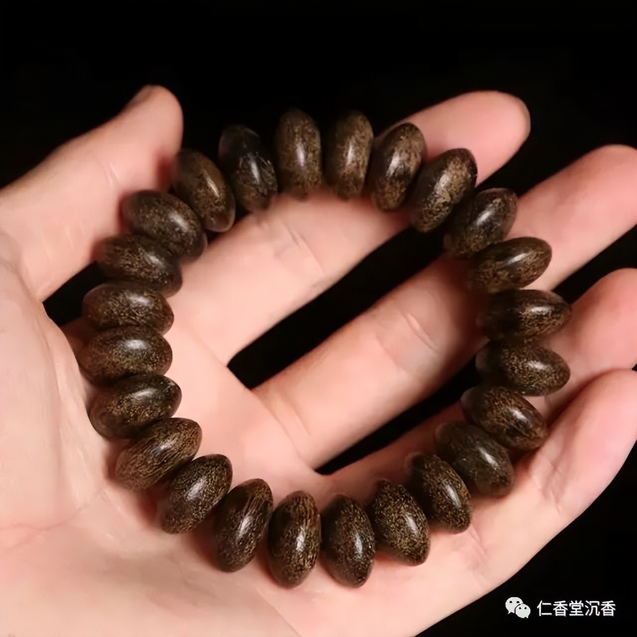 正宗沉香手串的价格多少,越南沉香手串价格表大全