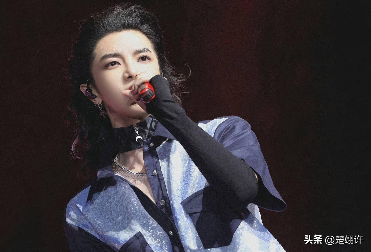 华语乐坛永远的神华晨宇无字歌,华晨宇唱歌太投入网友评论像抽筋