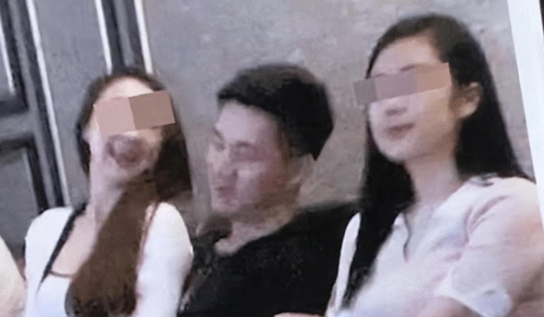 狂揽*钟金**奖、歌坛天后、美艳亲王，她们貌美有才却被伴侣无情伤害