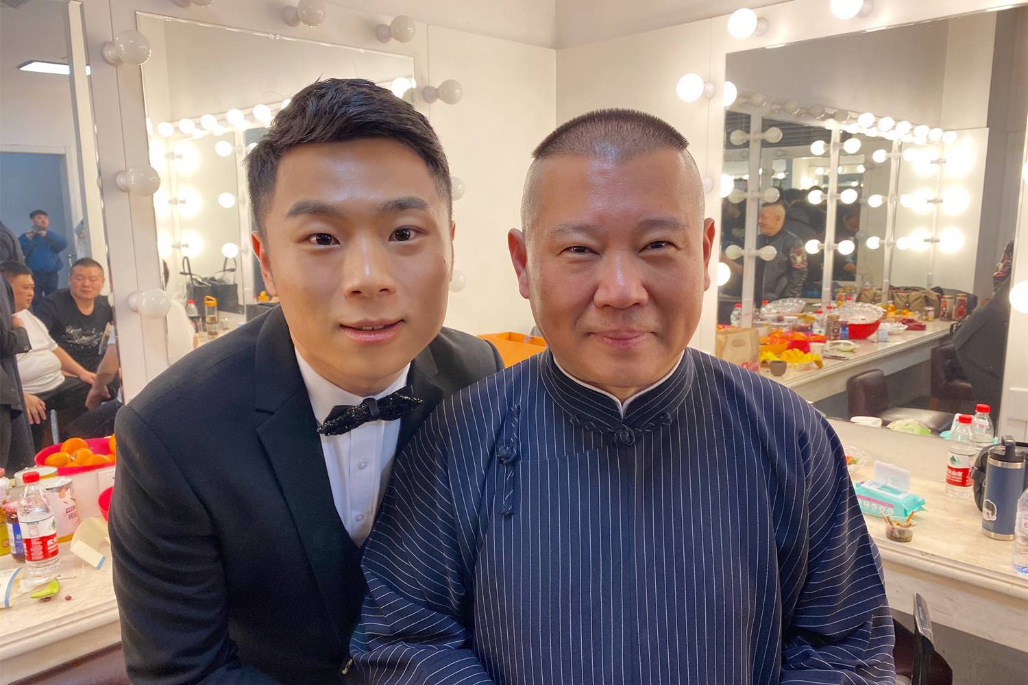 40岁王鸥与35岁何九华疑似同居，她会成为德云社最大牌的嫂子吗？