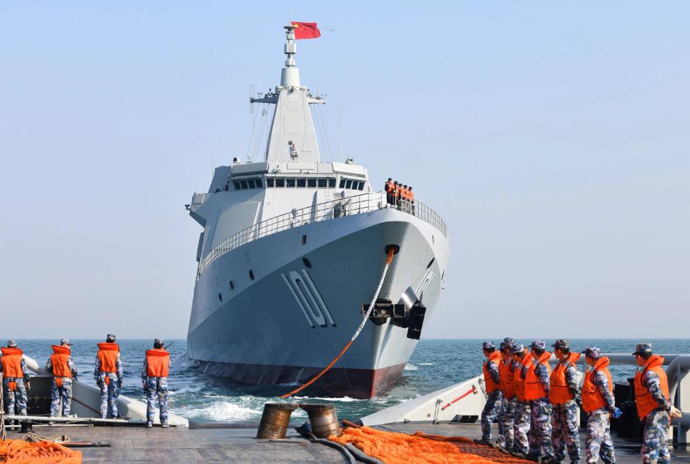 伯克3和055驱逐舰哪个厉害,美国阿利伯克3和中国055比较