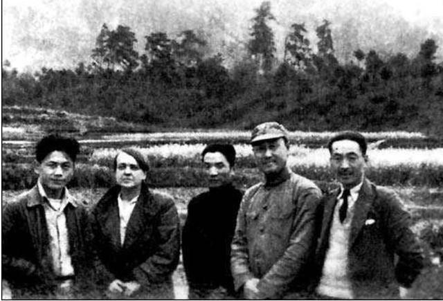 *德朱**9万海外巨款多年未动，大使馆不知道如何处理，向副主席请示