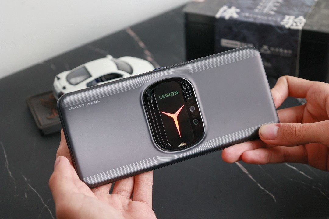 联想“口碑”好转，18G+640G新机销量大增，只因低至4999？