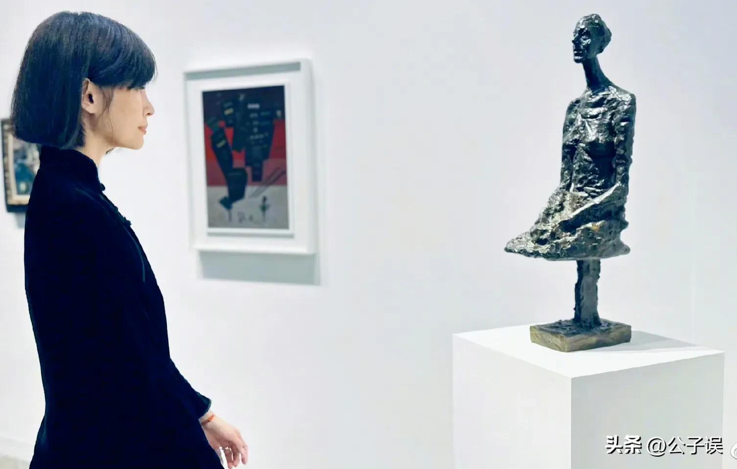 一张和冯小刚的“夜宿门”照片,彻底撕下了沈星的遮羞布