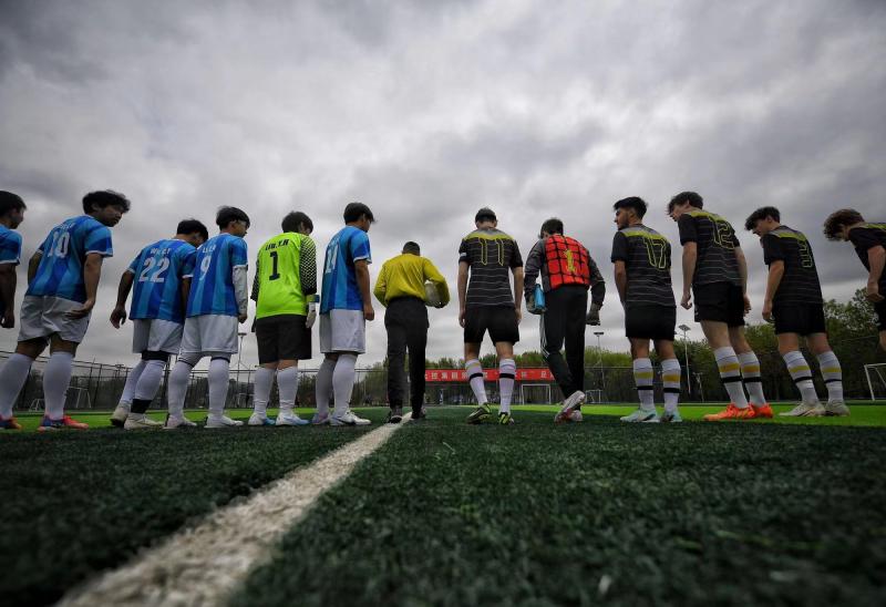 一个高中生办了7年足球赛:为同龄人搭舞台