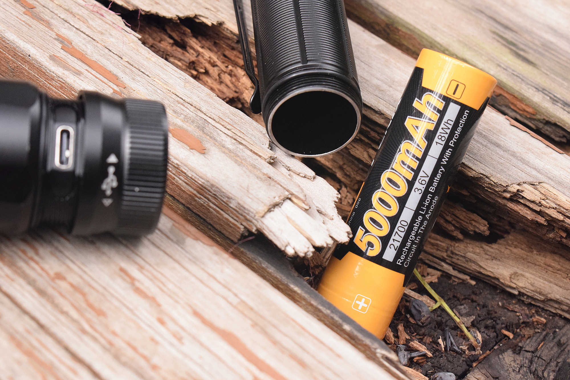 性能强悍再升级，Fenix菲尼克斯TK20RV2.0战术手电体验