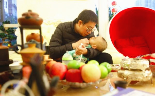 现实版我不是药神兄弟造药救母,我不是药神真人救儿子