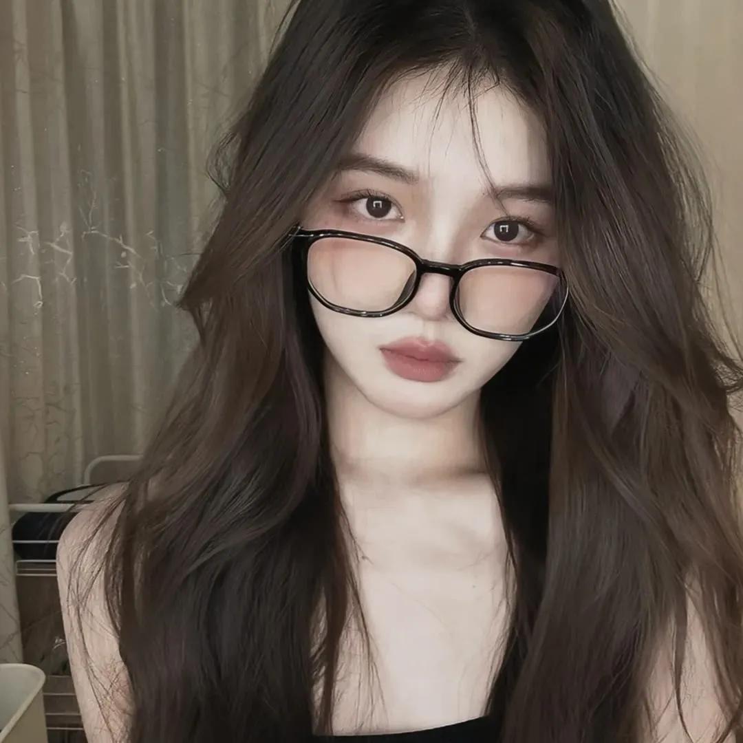 又酷又拽的女生头像漫画,又酷又拽的女生头像霸气