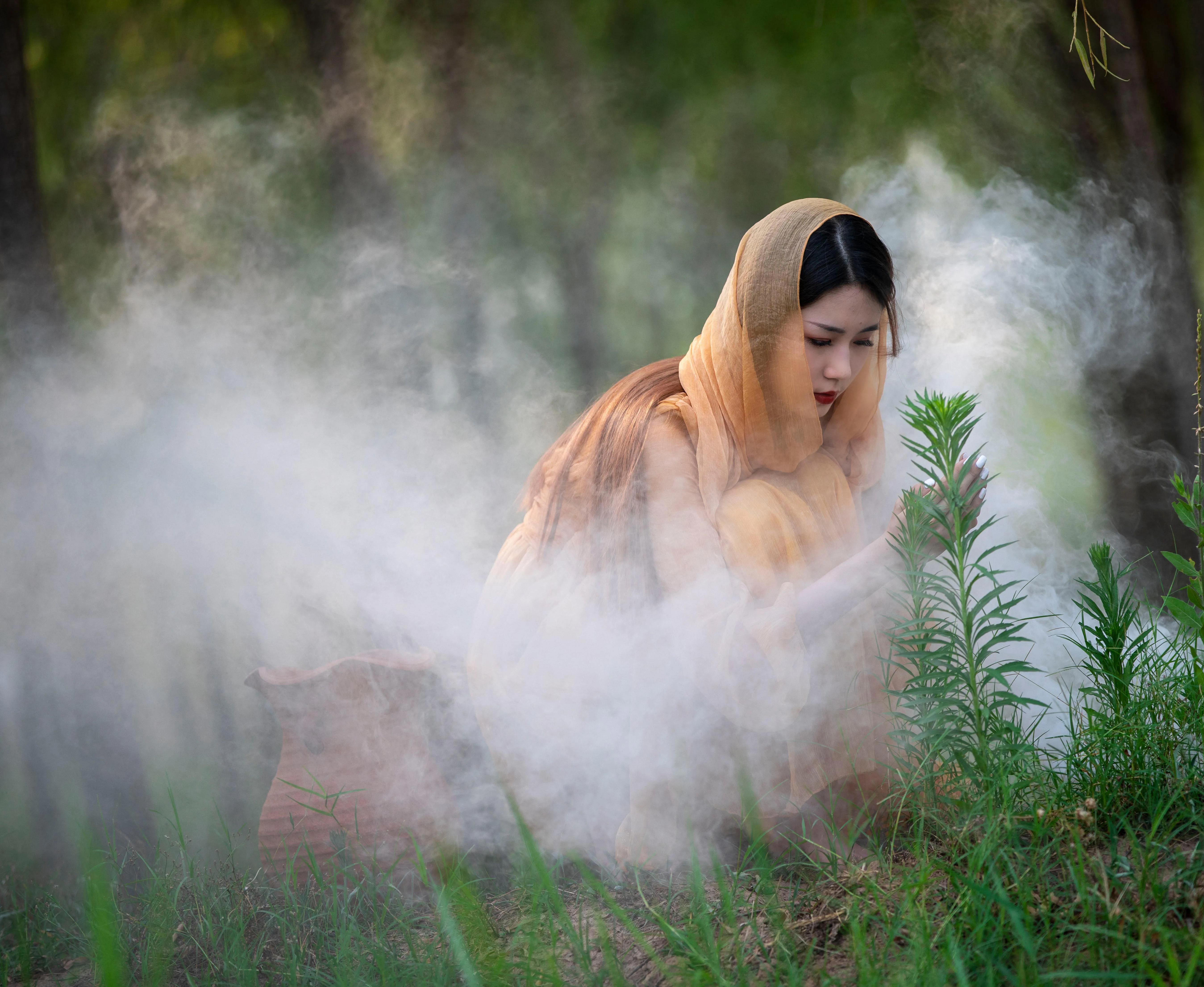 左岸的流年右岸的烟火什么意思,左岸的流年灰色了右岸的烟火含义