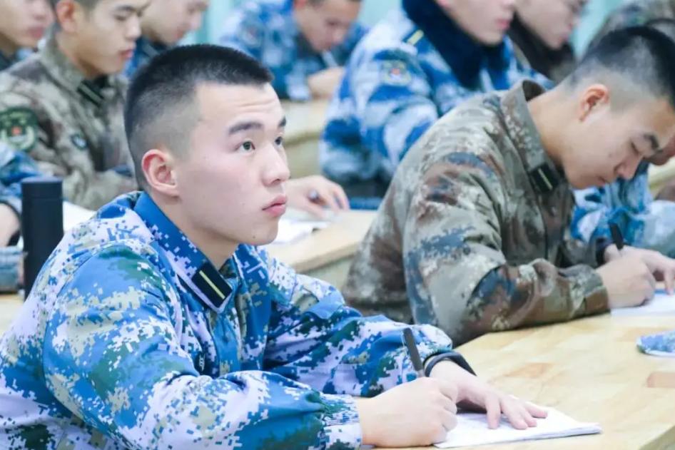 400分的四所军校录取条件,国内录取分最低的几所军校