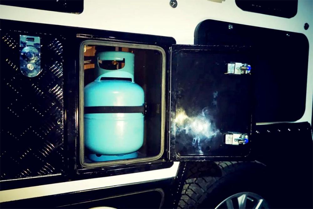 麦卡佰客远征越野房车价格,麦卡越野升顶四驱房车