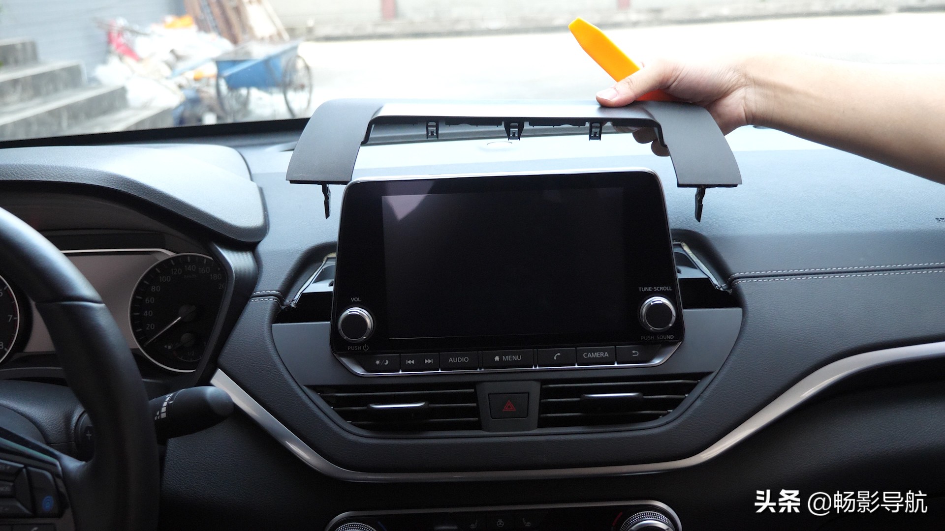 日产天籁大屏幕可以升级吗,天籁改装安卓大屏