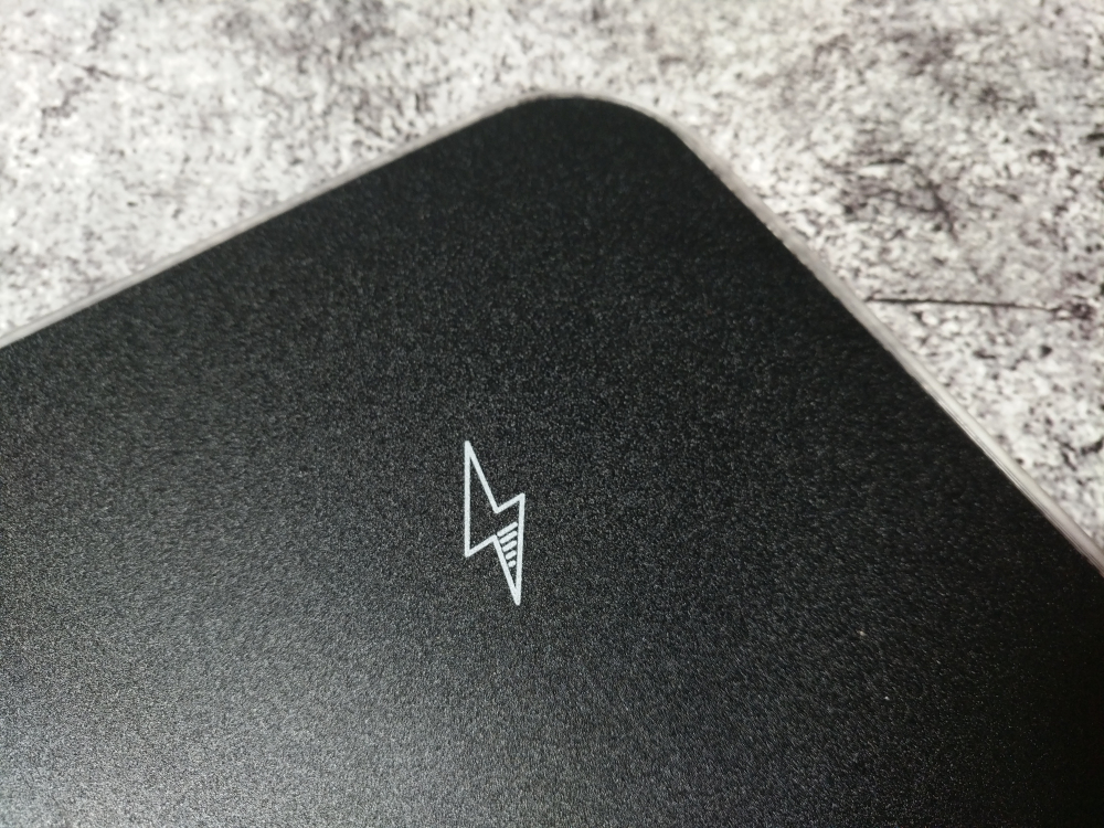 雷柏鼠标垫v10c和v10s,雷柏v10鼠标垫能充手机吗