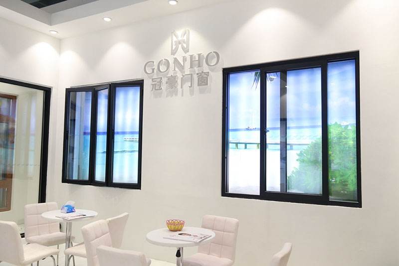 冠豪门窗加盟费多少钱,意博门窗和冠豪门窗哪家适合加盟