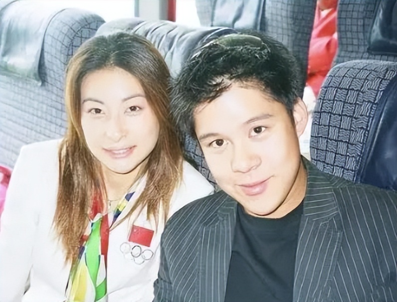 霍启刚晒郭晶晶照,霍启刚郭晶晶甜蜜合照