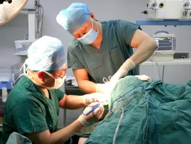 女生自曝做痔疮手术,23岁痔疮女孩手术感受