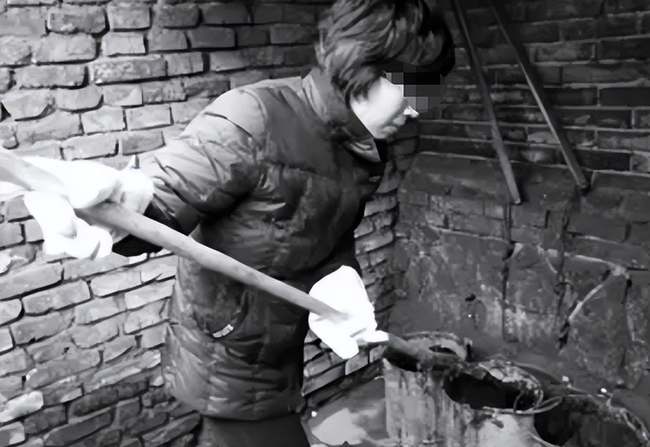 从掏粪工到首富许家印的发家史,许家印从掏粪工到中国首富