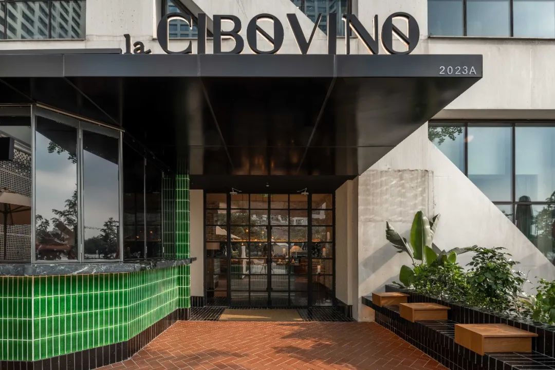 设计灵感丨高温+疫情，这18家“倒霉”的成都新店有什么看头？