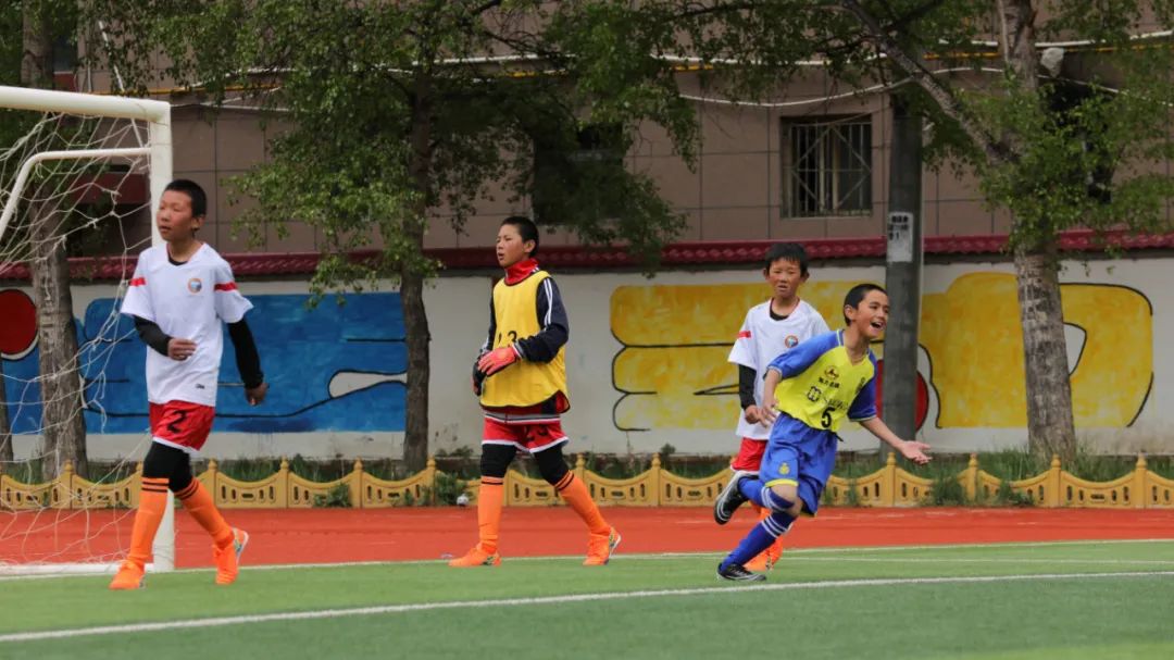 今日赛场比赛直播,今日早场赛事大全