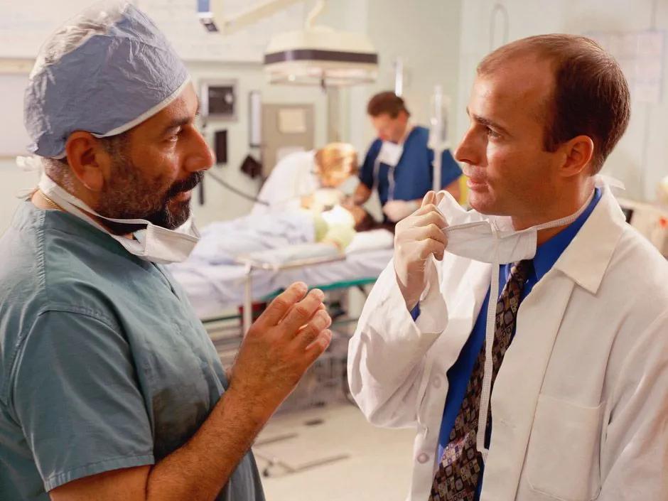 男人功能下降吃维生素几,中年男人补充维生素d