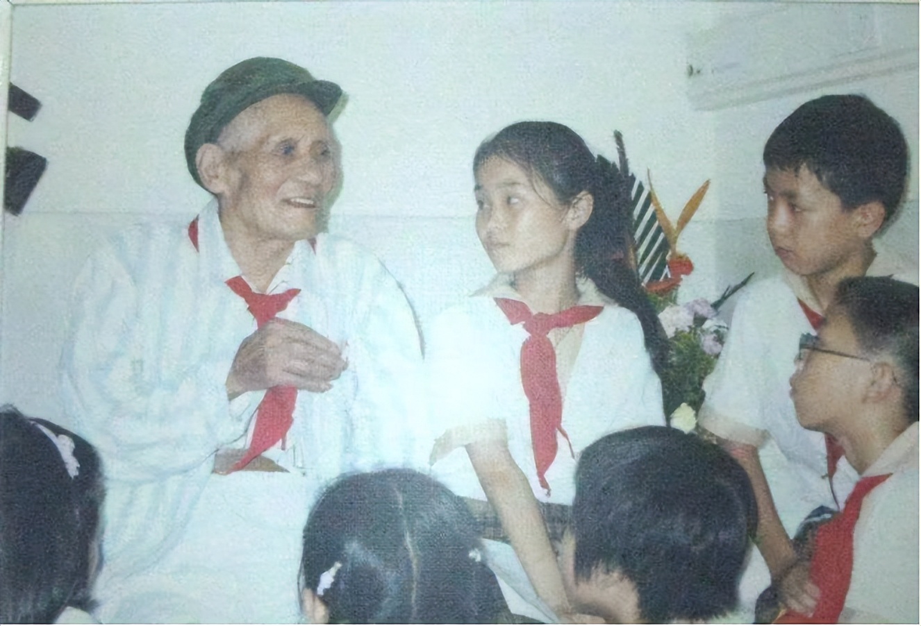 葛振林:狼牙山五壮士幸存者,晚年将儿子送进监狱,称愧对儿子