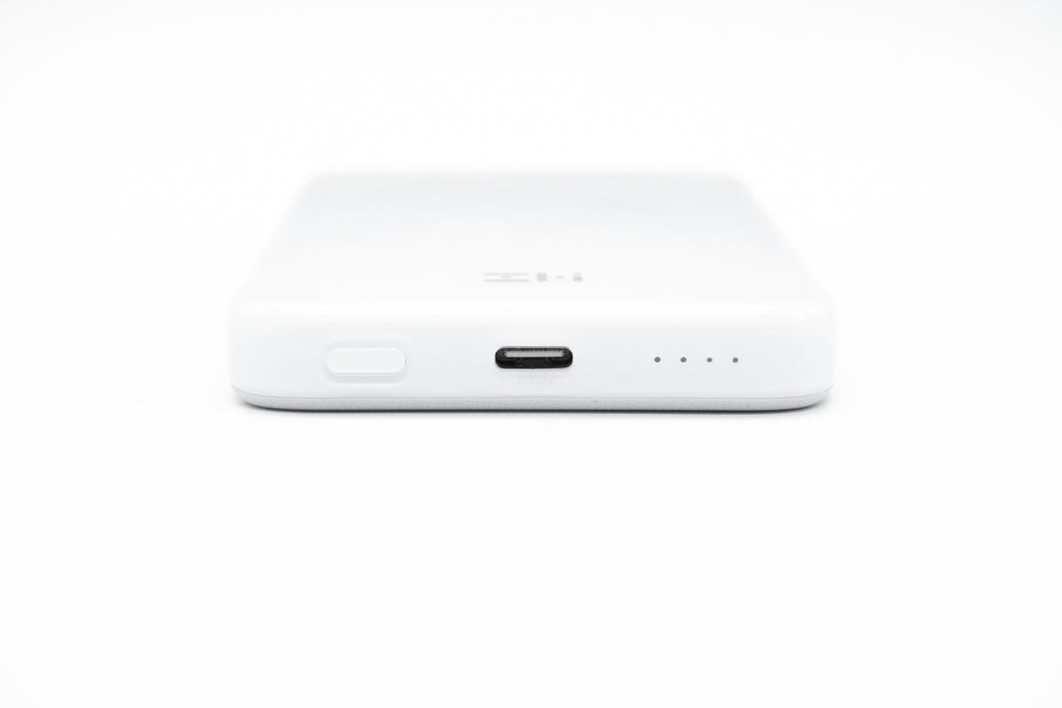 iphone14promax磁吸无线充电宝,iphone14promax带线无线磁吸充电宝