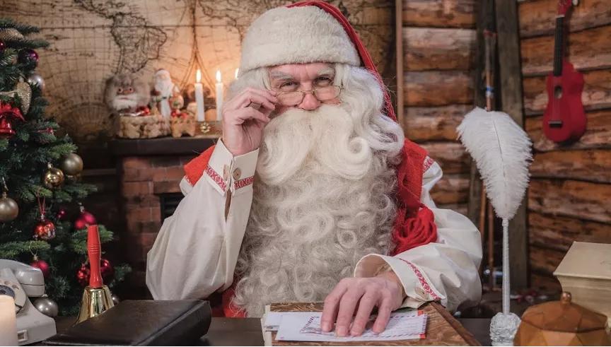 他在圣诞老人故乡做代购，每到这天有十几万人在淘宝围观他过圣诞