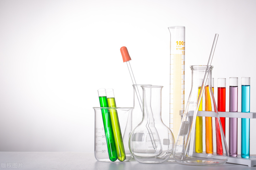 强酸强碱接触眼睛怎么办,当强碱强酸溅入眼睛时该怎么办