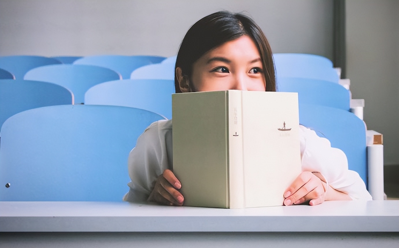 孩子内向理科男孩应该选什么专业,内向的人赴日留学最好学什么专业