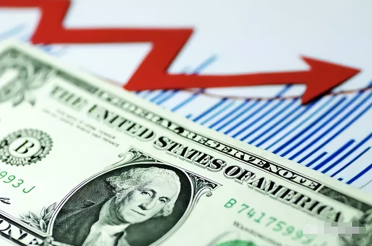 就在刚刚，中国新消息公布，中国重新接盘美债，缓和中美关系