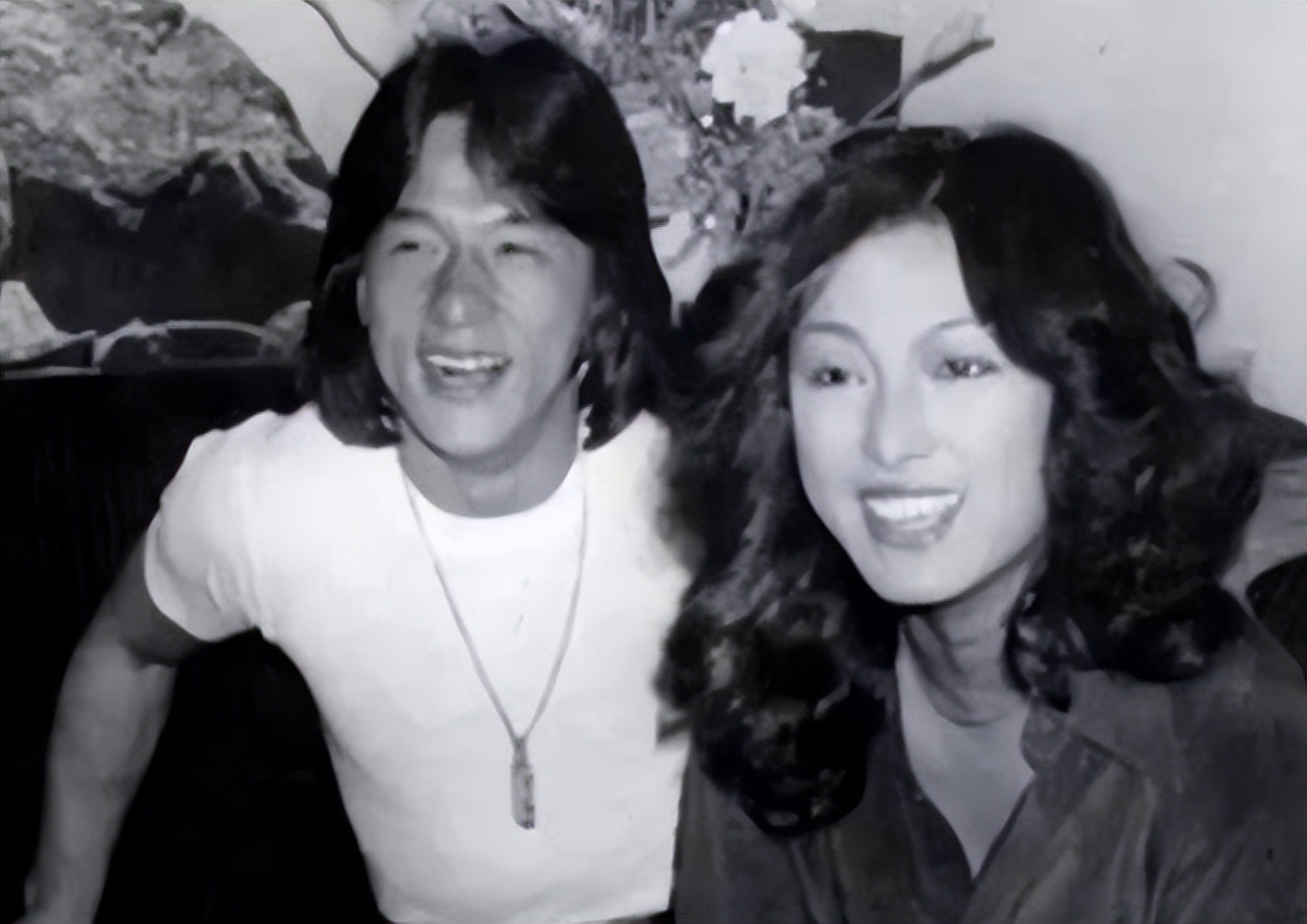 同样是成龙基因，把林凤娇儿子和吴绮莉女儿一对比，差距就出来了