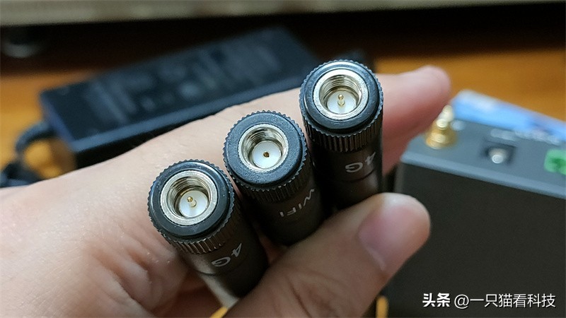 蒲公英r300s是多大的路由器,蒲公英r30s路由器