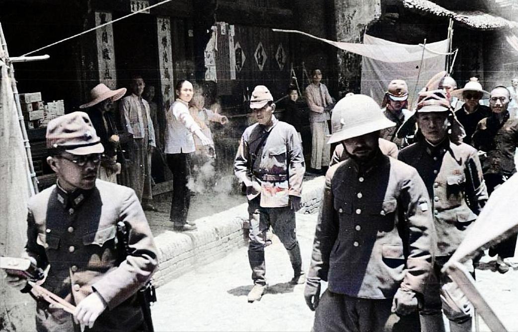 1940年的湖北宜昌，飞扬跋扈的日军背后，是满目疮痍的城市和百姓