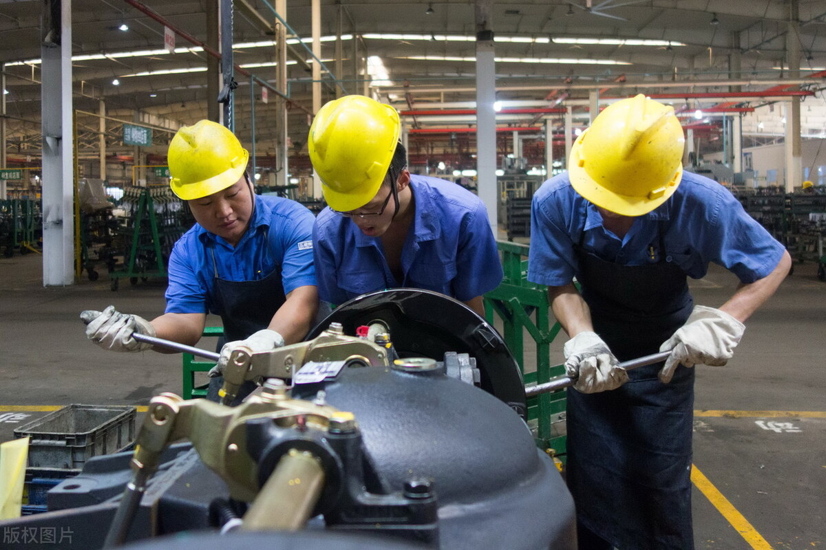 30岁农村小伙啃老,37岁农村小伙在家啃老