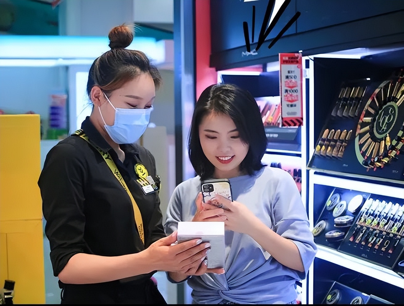 屈臣氏业绩提升方案,屈臣氏业绩下滑折射美妆渠道变局