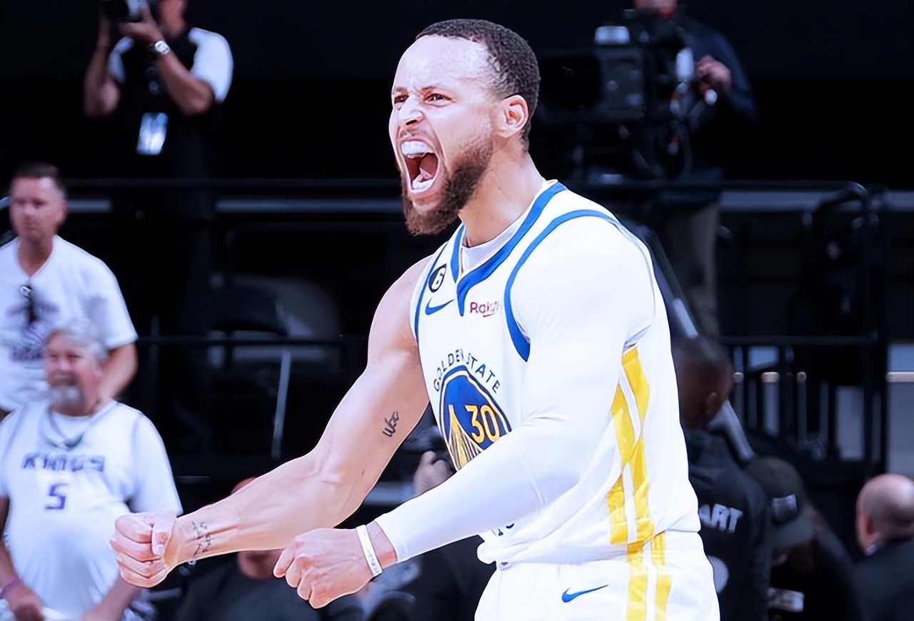 总决赛g4库里英雄主义巅峰之作,库里史诗级战役超远三分绝杀