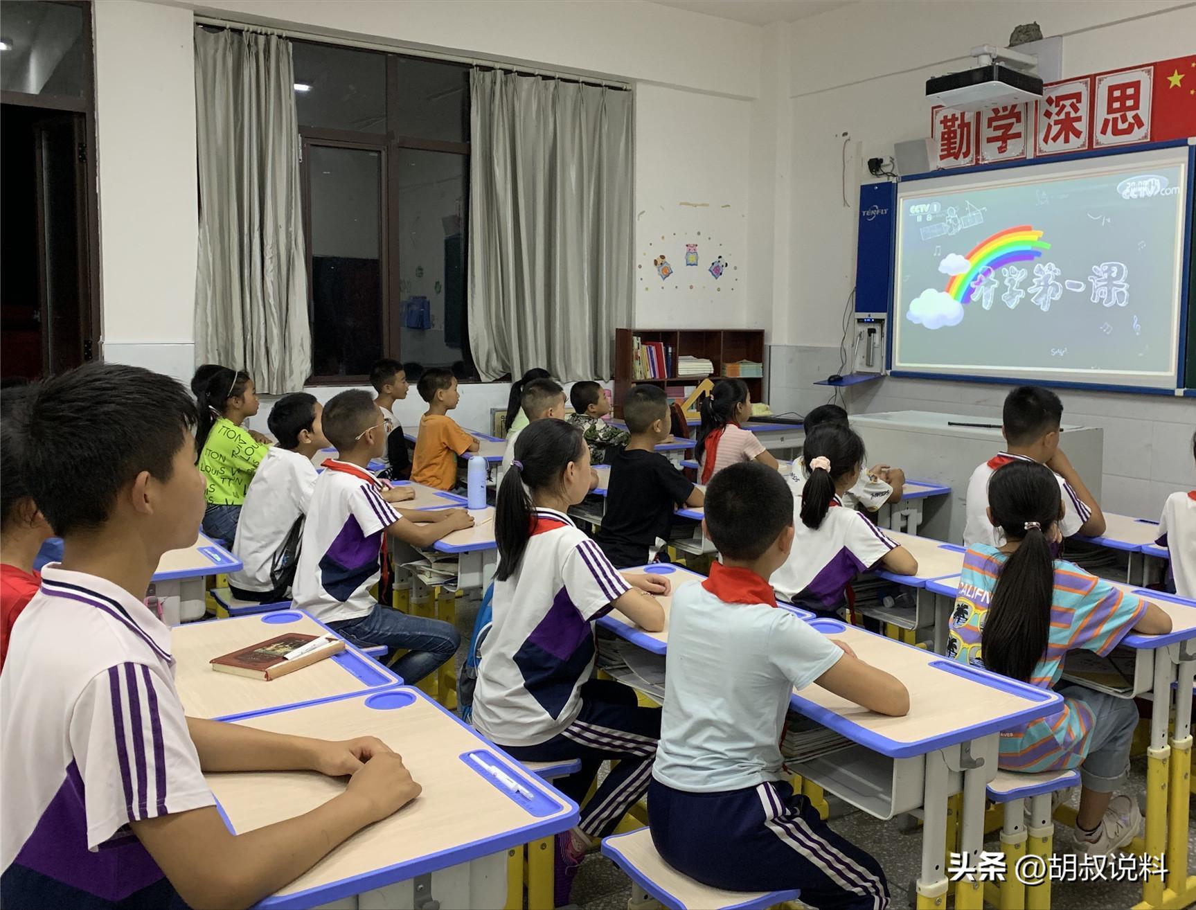 00后广东女孩直言懒得考清华北大,16岁女孩扬言懒得考北大