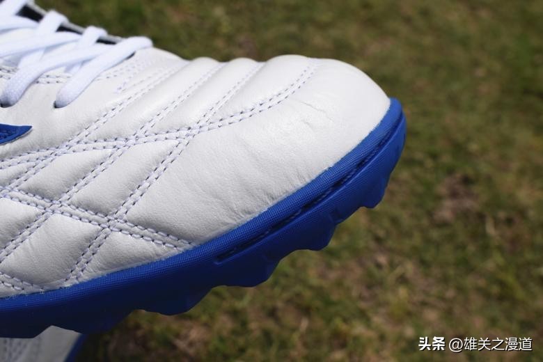 2020年美津浓足球鞋碎钉推荐,重温经典2002世界杯