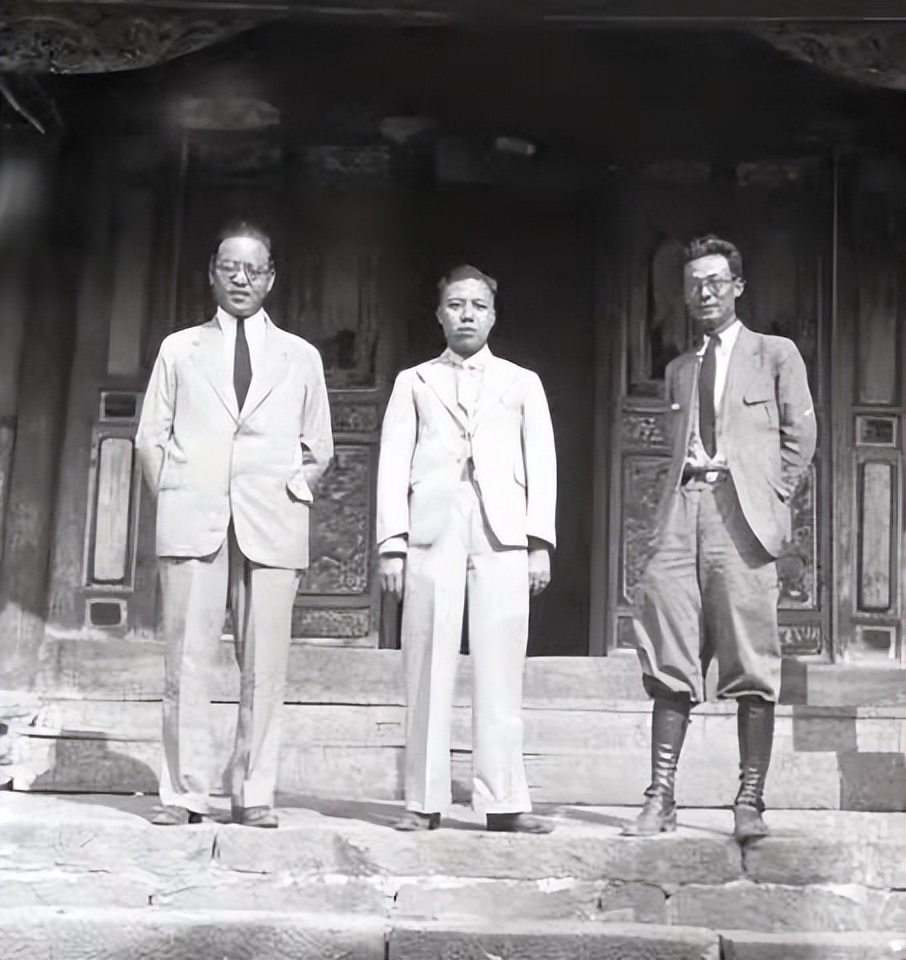 中国最后土皇帝，控制领土1500平方公里，拥有*队军**，世袭到1955年